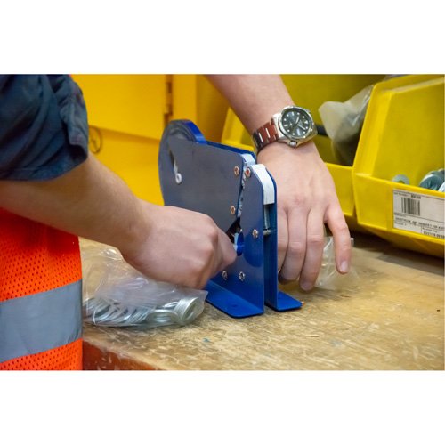Heavy-Duty Bag Taper