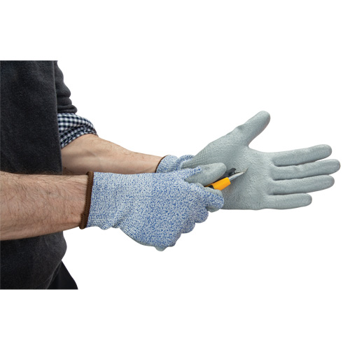 Eco-Friendly Stretch Cut-Resistant Gloves